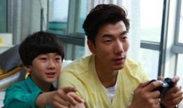 刘一鸣被爸爸爆料视频,揭秘明星家庭日常